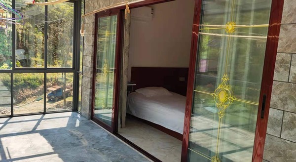 安吉以琳山庄阳光房