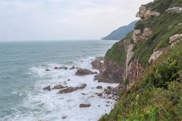 杨梅坑之旅——海风与电影场景的完美邂逅 海水