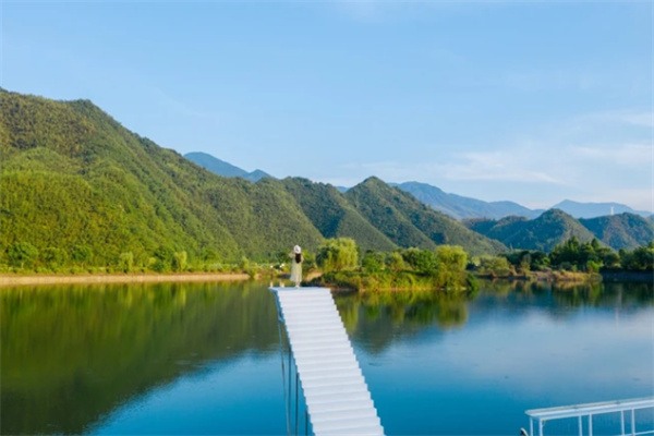 汤口轻奢营地:远离喧嚣,享受自然与浪漫的完美融合 风景