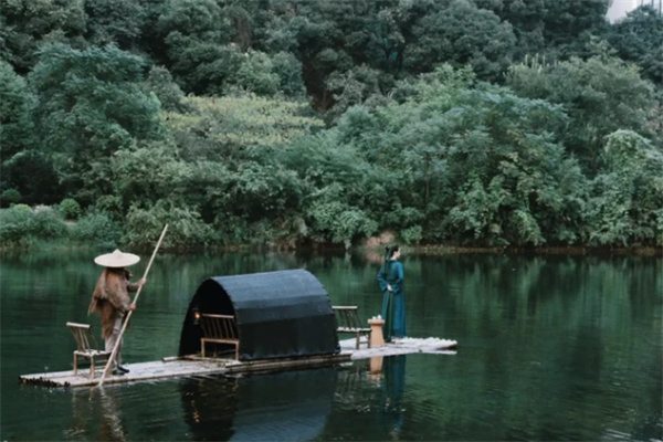 隐世竹海中的奢华度假——尚隐川步度假庄园 竹筏