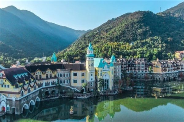 在深圳东部,藏着一片瑞士风情的人间仙境 华侨城