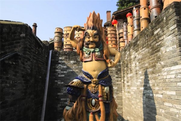 南风古灶:五百年陶瓷文化与神奇古榕的传奇 作品