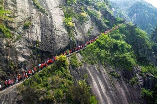徽杭古道,一条集自然美景与人文历史于一体的徒步走廊 古道的游客