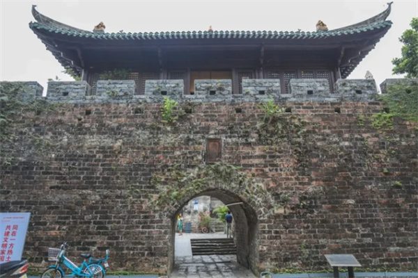 深圳大鹏所城:从海防要塞到静谧古韵 大鹏所城