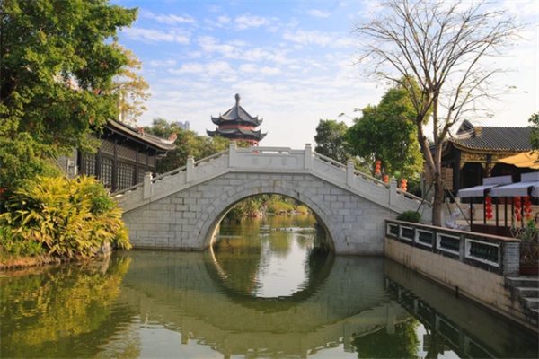 佛山岭南和园:传统园林艺术与中西文化交融的典范 岭南和园拱桥