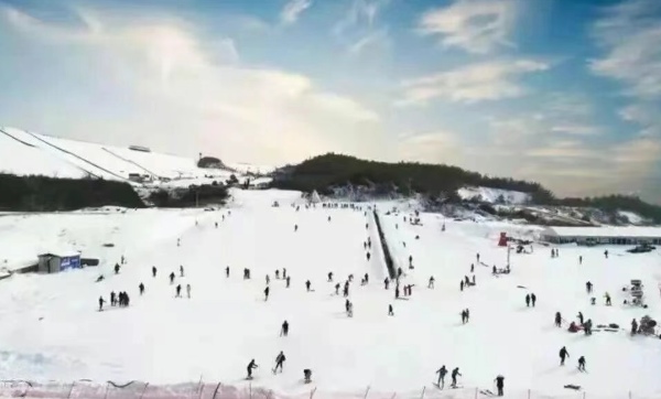 冬天滑雪圣地打卡指南,江南天池等全方位解读 观音堂滑雪场