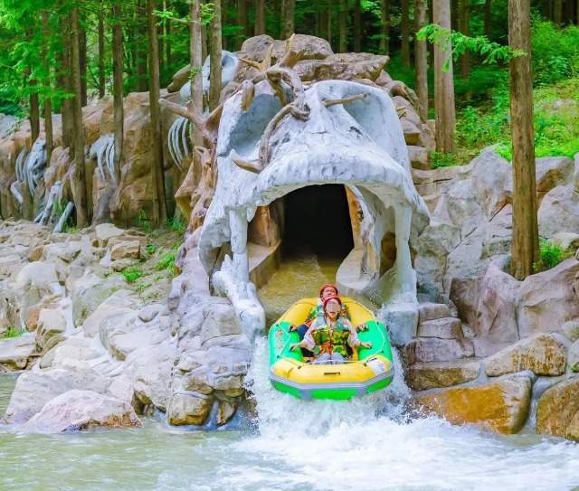 龙出没大峡谷漂流