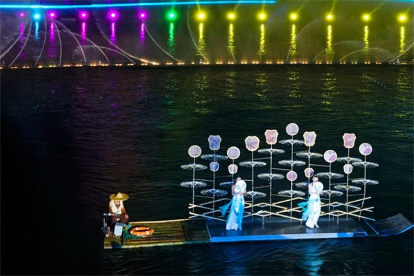 太湖龙之梦乐园水舞秀观赏攻略,大型综合度假区游玩指南 太湖龙之梦夜景