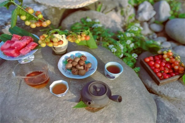 临安龙门秘境石缝野茶体验 海拔800米高山茶旅攻略 品茶