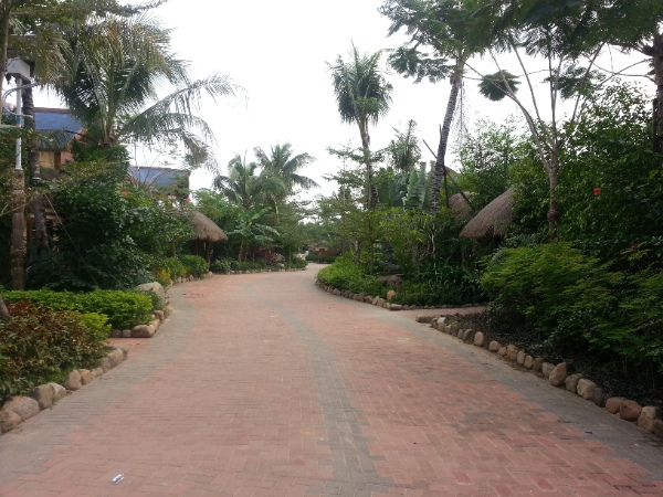 布隆赛乡村旅游区:融合民族风情与景区绿化的文化旅游新天地 resized-微信图片_20251128120809_669_39.jpg